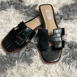 STEVEN BY STEVE MADDEN
Harlien Croc Embossed Slide Sandal (Women)